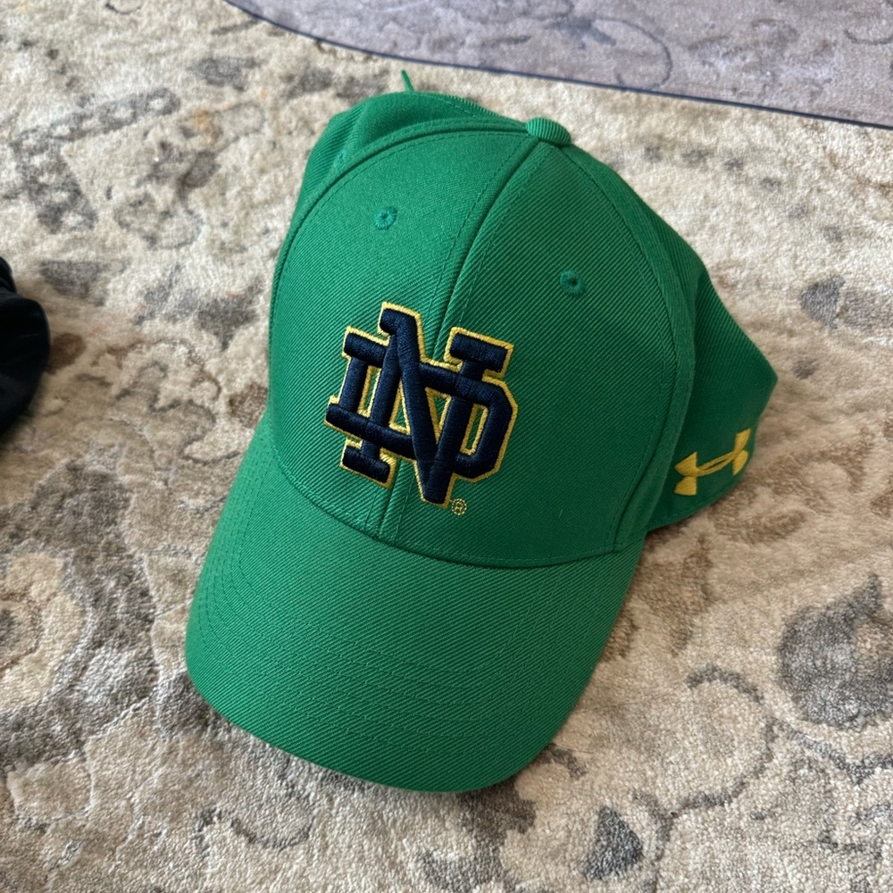 notre dame under armour hat in kelly green